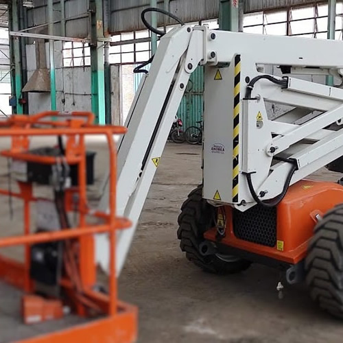 CERTIFICACIONES Y CAPACITACIONES